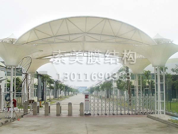 膜結構出入口